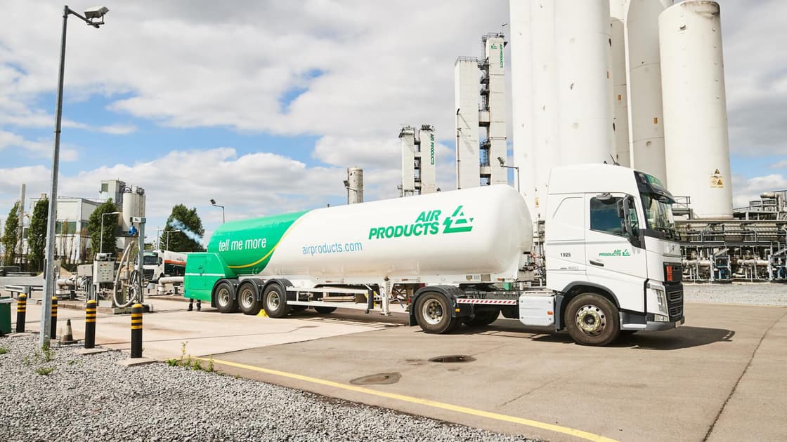 Air Products courts investors for blue hydrogen plant amid leadership shake-up