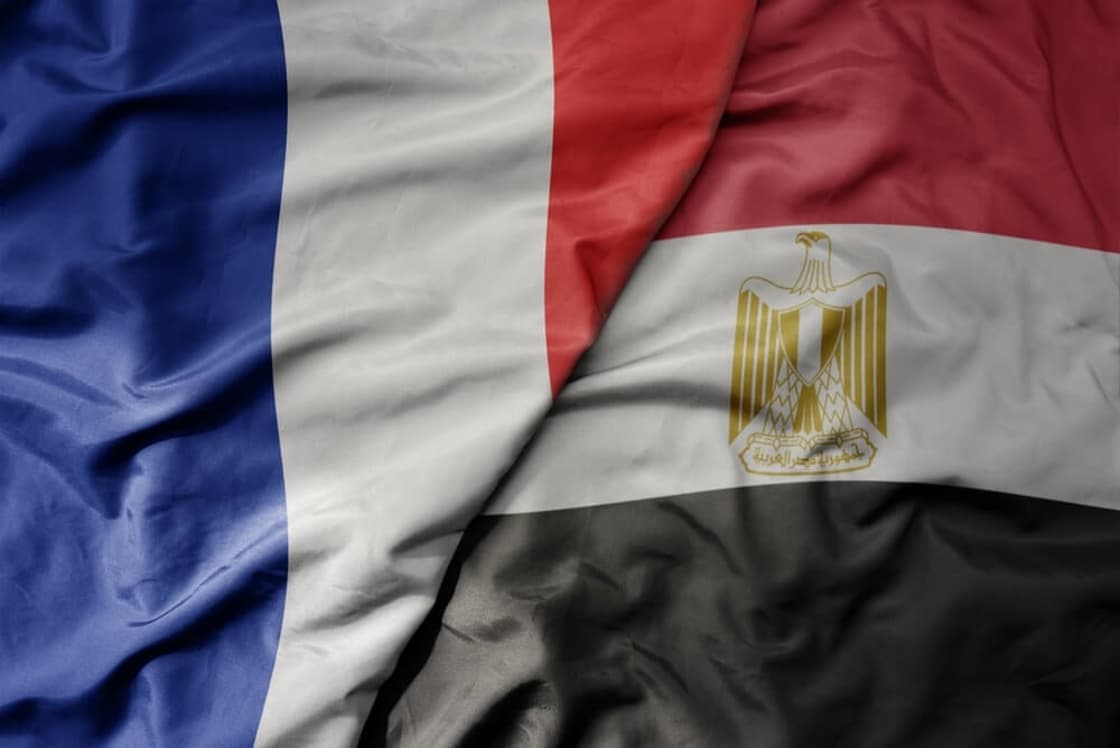Egypt and France sign $7.6bn agreement to develop green hydrogen plant