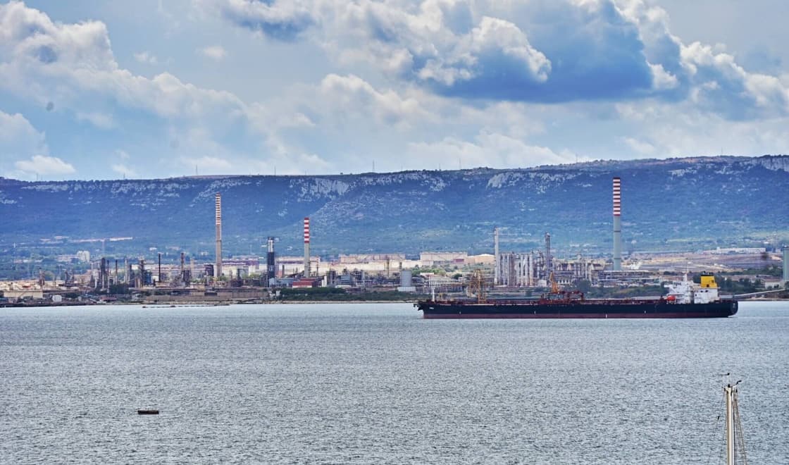 Res Integra to install 4MW of Ohmium electrolysers at Sicilian petrochemical site