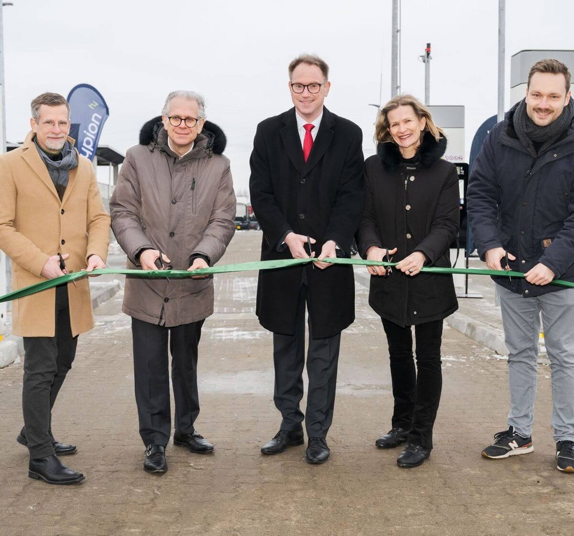 MB Energy opens German hydrogen refuelling station