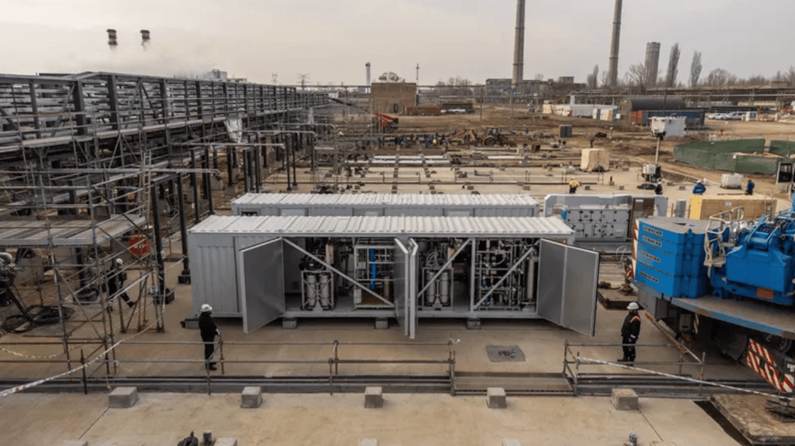 OMV Petrom receives first electrolyser for 80MW Romanian e-fuel plant