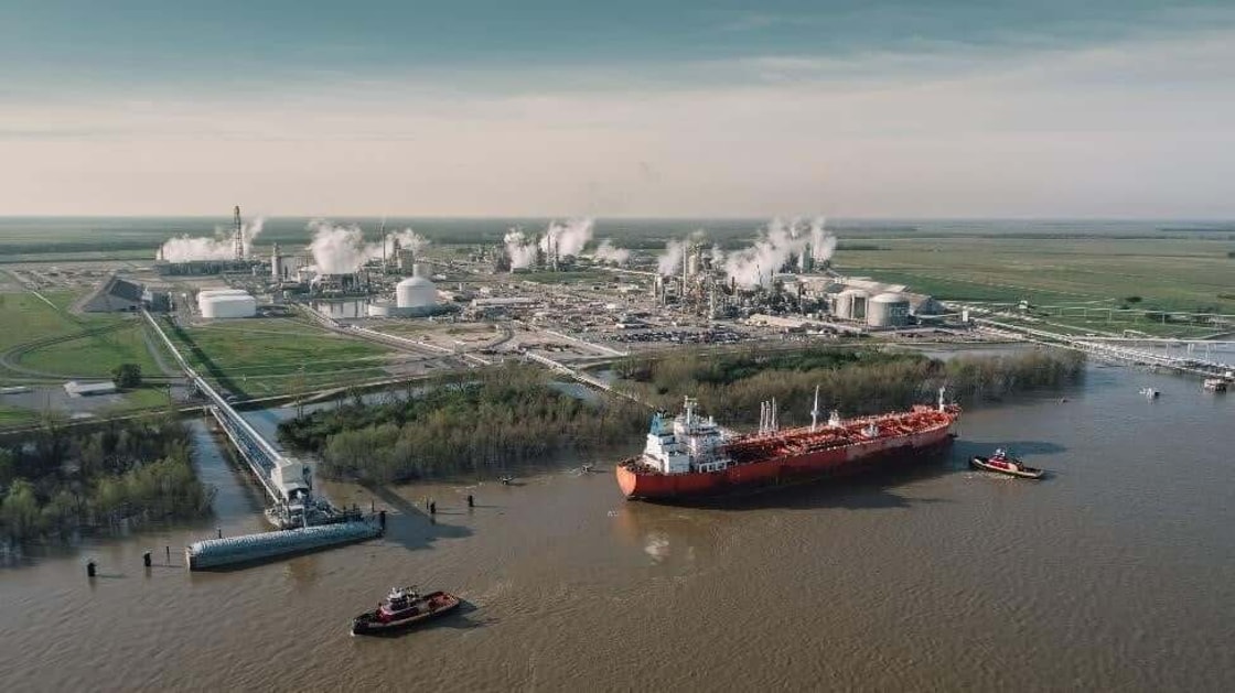 CF writes off $51m on scrapped green hydrogen project, backs blue ammonia