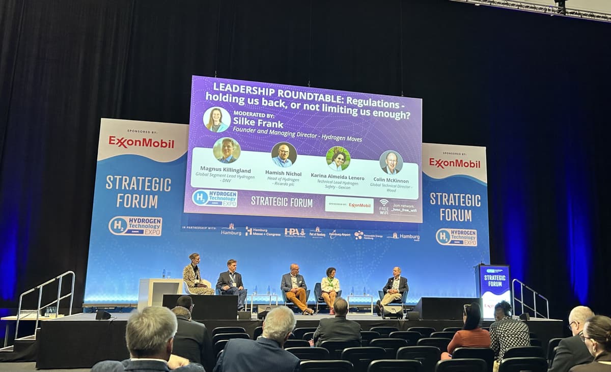 Promoting Public Trust in Hydrogen Pipelines: The Industry's Communication Challenge