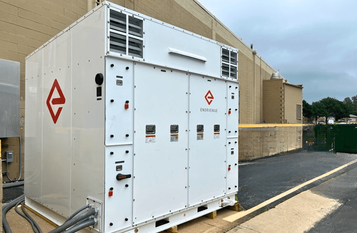 RWE Partners with EnerVenue for Metal-Hydrogen Battery Pilot in Milwaukee