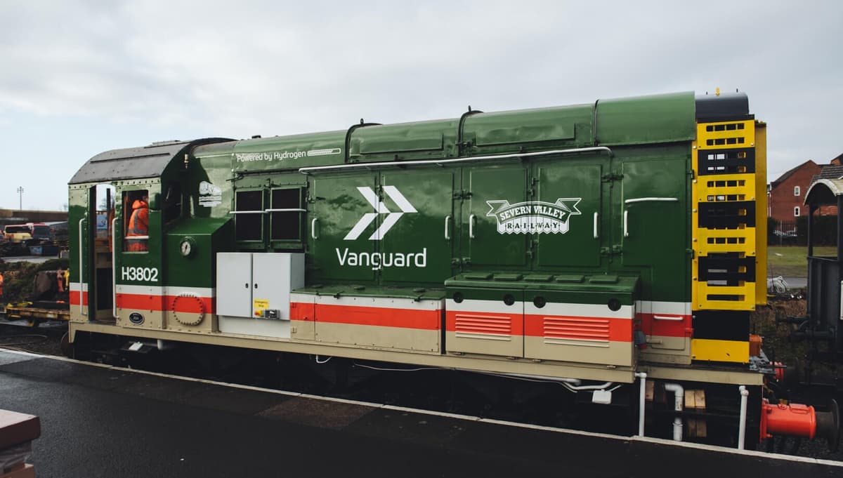 HydroShunter Project Unveils Hydrogen-Powered Locomotive in the UK