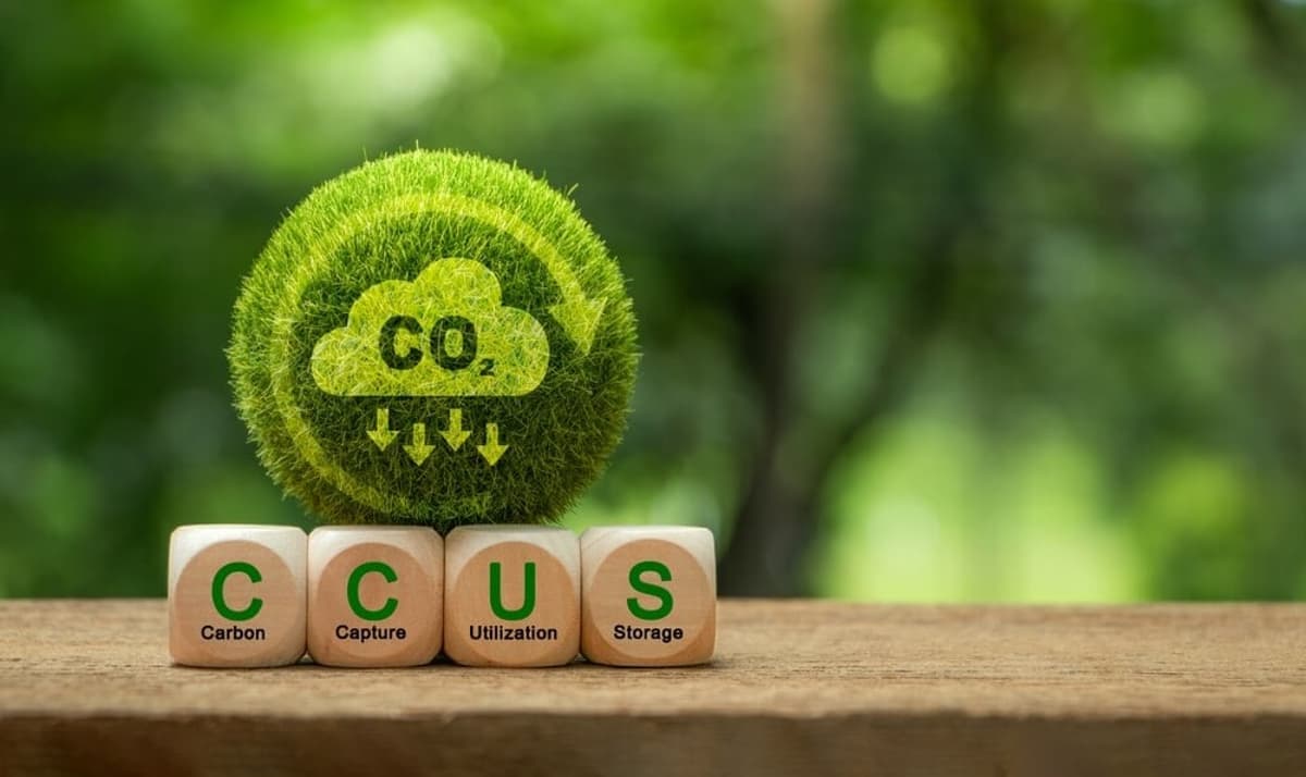 Optimizing Material Selection for Blue Hydrogen Carbon Capture Technologies