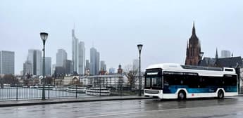 frankfurt-trials-hydrogen-bus