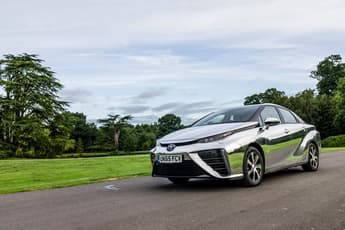 European Parliament tests Toyota Mirai