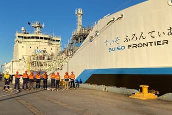 worlds-first-liquid-hydrogen-carrier-on-route-to-japan