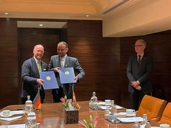 SFC Energy and FCTec to develop hydrogen and methanol fuel cells in India