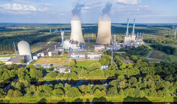 RWE orders two 100MW PEM electrolysers from Linde Engineering for GET H2 project - Vimarsana News