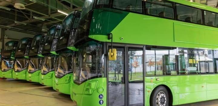 labour-shadow-secretary-of-state-impressed-by-wrightbus-hydrogen-powered-bus