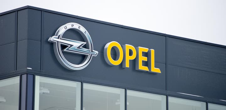jos-scholman-to-receive-16-opel-hydrogen-powered-vans