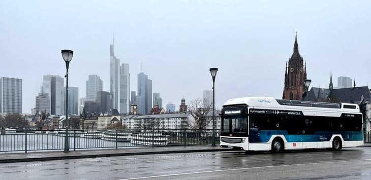 Frankfurt trials hydrogen bus