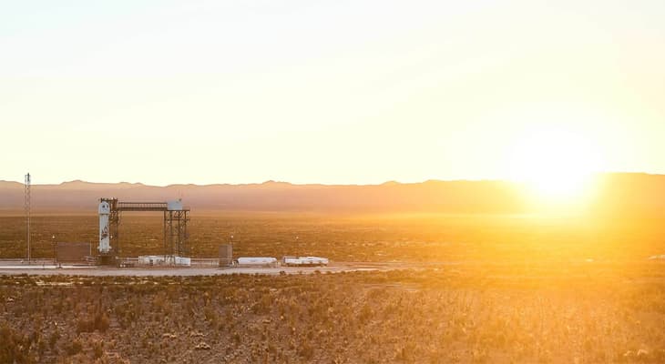 Liquid hydrogen blasts Jeff Bezos’ New Shepard into space with low carbon emissions