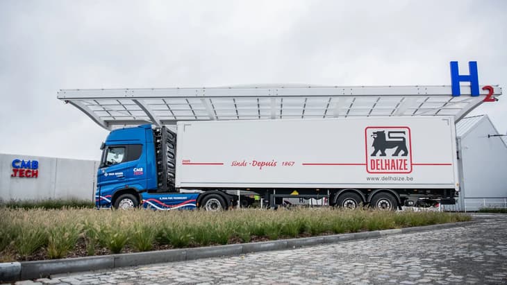 van-moer-logistics-and-delhaize-put-its-first-hydrogen-dual-fuel-truck-into-operation