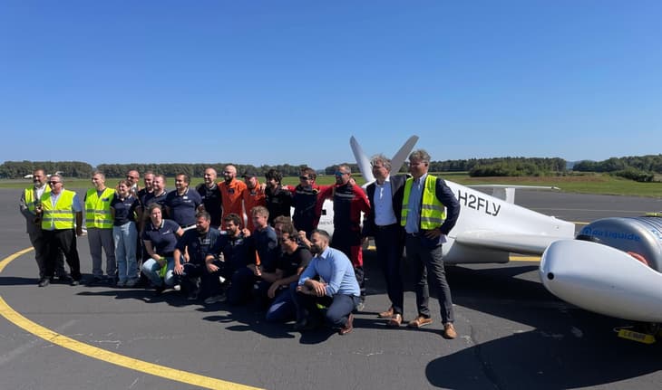 H2FLY completes world’s ‘first’ manned liquid hydrogen flight with fuel cell aircraft