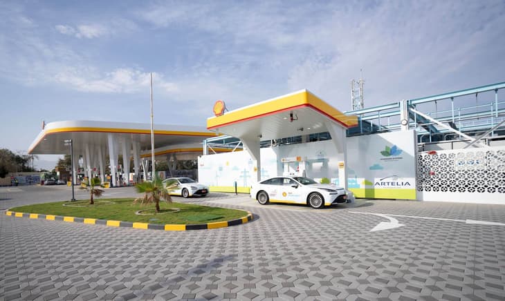 Oman opens first green hydrogen refuelling station