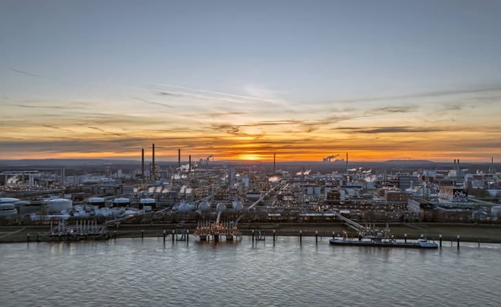Hydrogenious secures permit for ‘world’s largest’ LOHC hydrogen storage plant