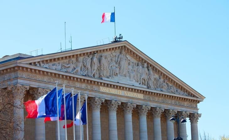 France cuts 2030 hydrogen target but maintains €4bn subsidy plan