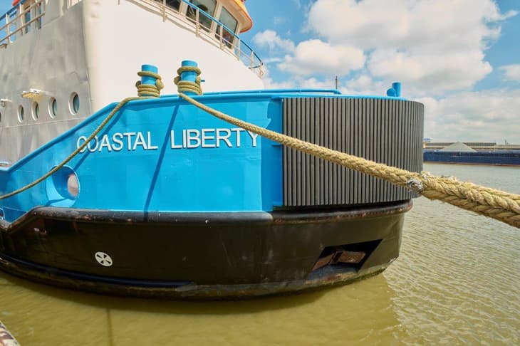 eCap Marine’s hydrogen fuel cell system powers offshore vessel