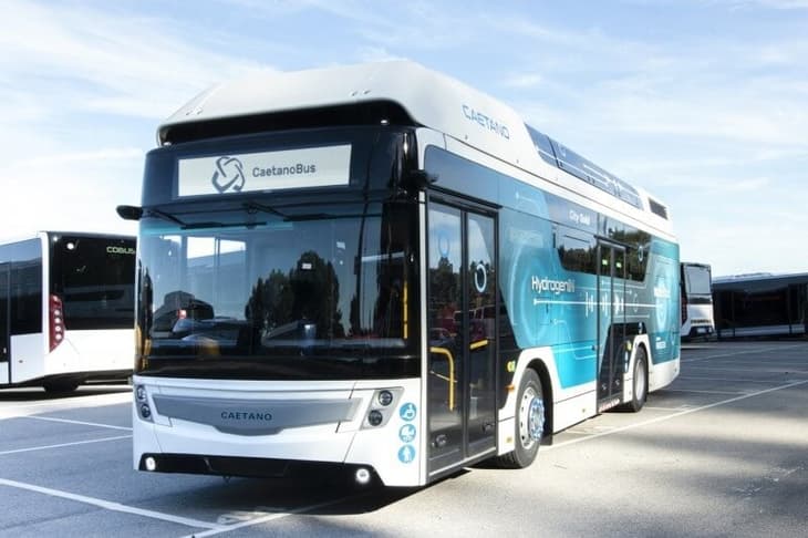 Toyota invests in CaetanoBus and Finlog