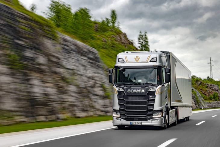 Scania to develop 20 hydrogen fuel cell trucks with Cummins