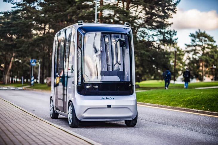 Hydrogen-powered self-driving car in development