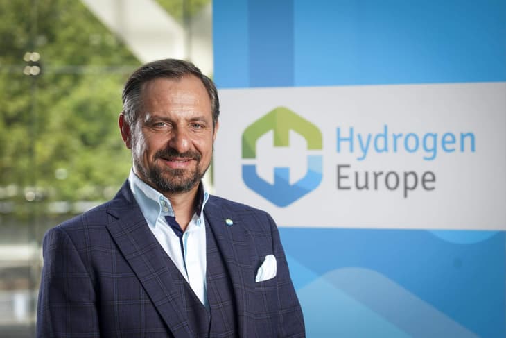 Jorgo Chatzimarkakis unveils proposal for hydrogen to be included in European gas reserve plans at H2 View’s Virtual Hydrogen Summit Europe 2022