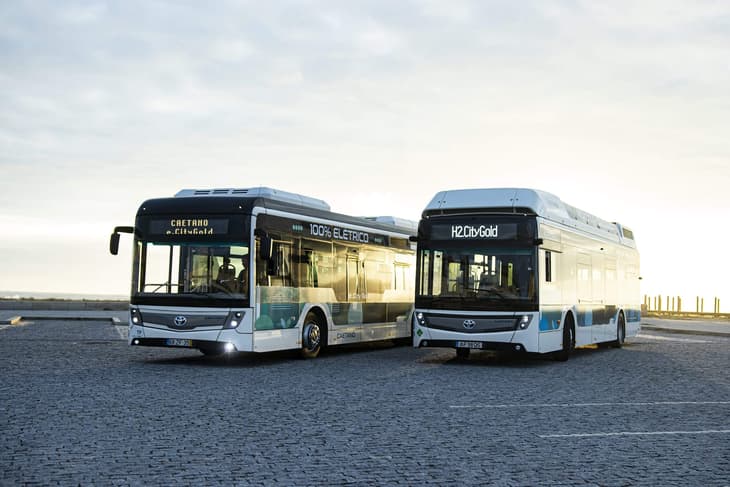 Toyota, CaetanoBus co-brand hydrogen buses