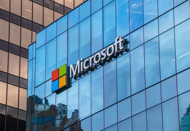 Ballard hydrogen fuel cells provide back-up power to Microsoft data centre