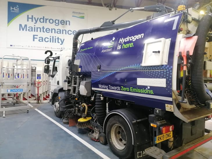 ULEMCo reports emissions saving from its dual-fuel hydrogen-powered sweeper