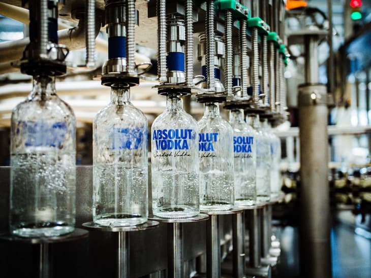 Absolut Vodka to clean up its glassmaking with partly hydrogen-fired furnace