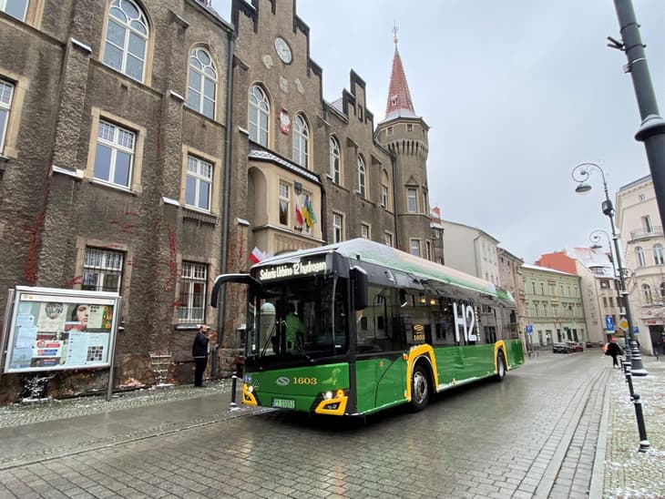 Solaris agrees to deploy 20 hydrogen buses in Walbrzych