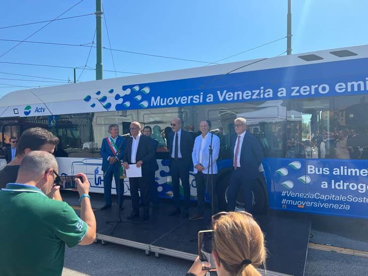 Solaris set to deliver 90 hydrogen-powered buses to Venice
