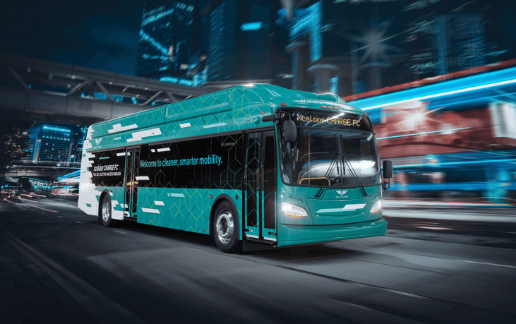 New Flyer reveals extended-range hydrogen bus with four-tank upgrade