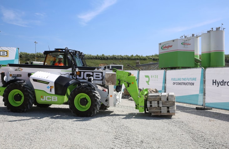 First large-scale trial of hydrogen-powered construction equipment completed in UK