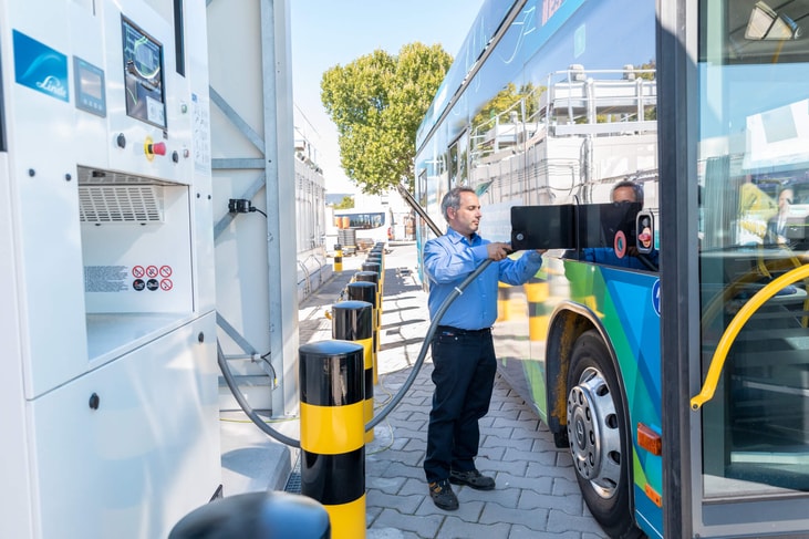 Linde and the Dalian Bingshan Group partner on hydrogen station developments