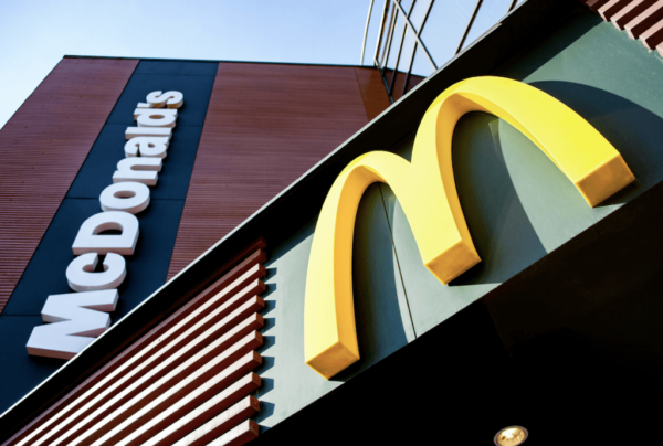 I'm lovin it: McDonald's Switzerland ships its Big Mac ingredients in a green hydrogen truck - Vimarsana News