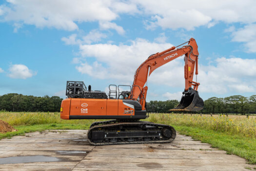 Hydrogen-powered excavator unveiled for the construction industry