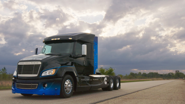 Cummins showcases hydrogen fuel cell truck