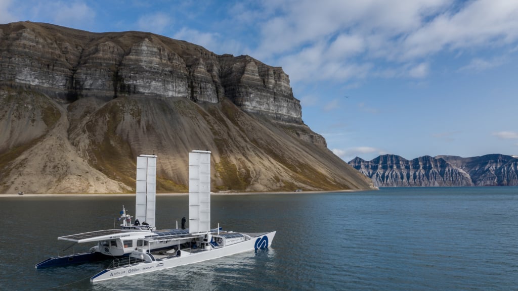 energy observer boat in svalbarg